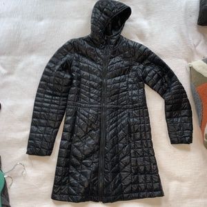 Black Puffy Knee Length North Face Jacket